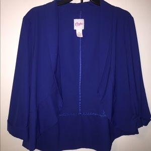 cute blue cardigan ! 💙